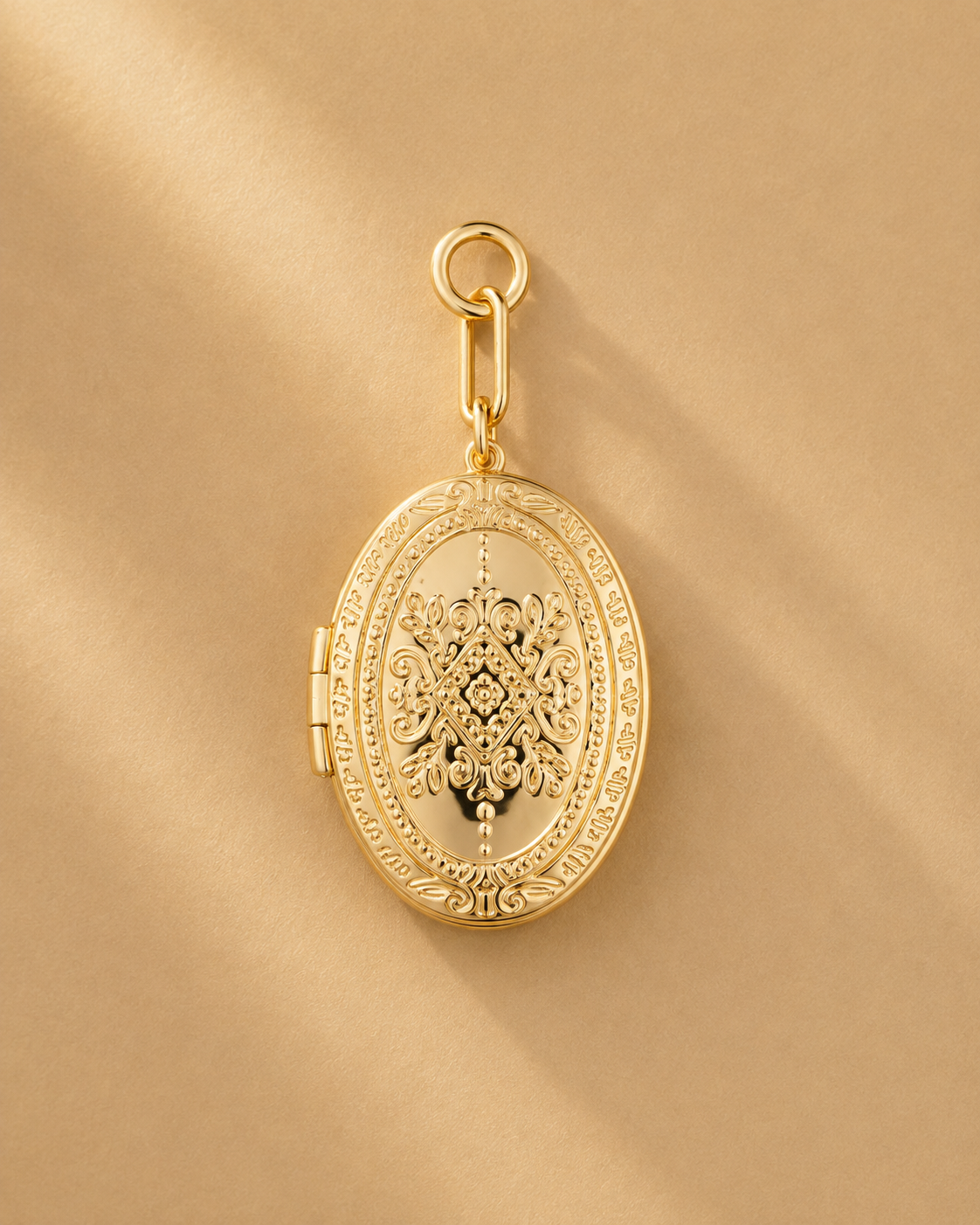 Keepsake | Ornate Oval Locket Charm
